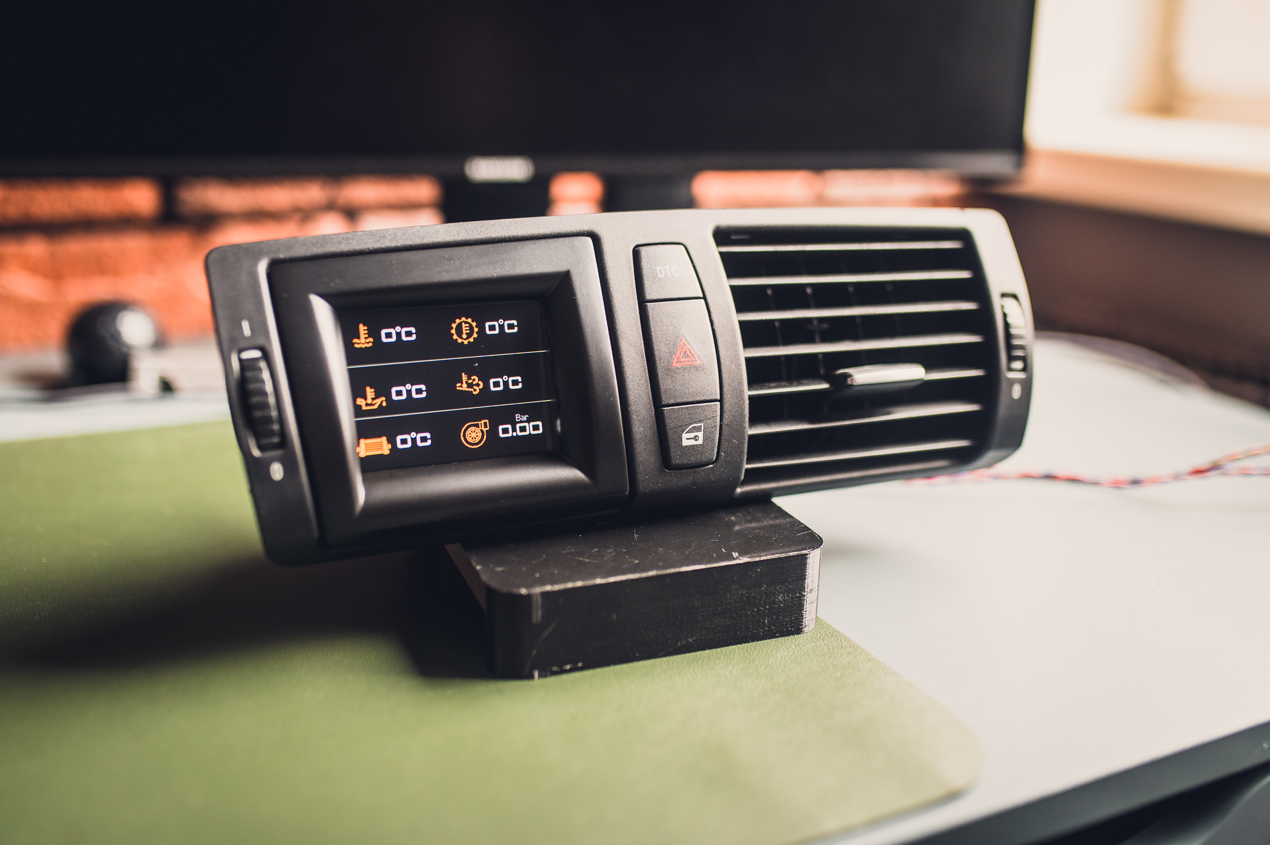 E81/E82/E87 VentGauge CAN
